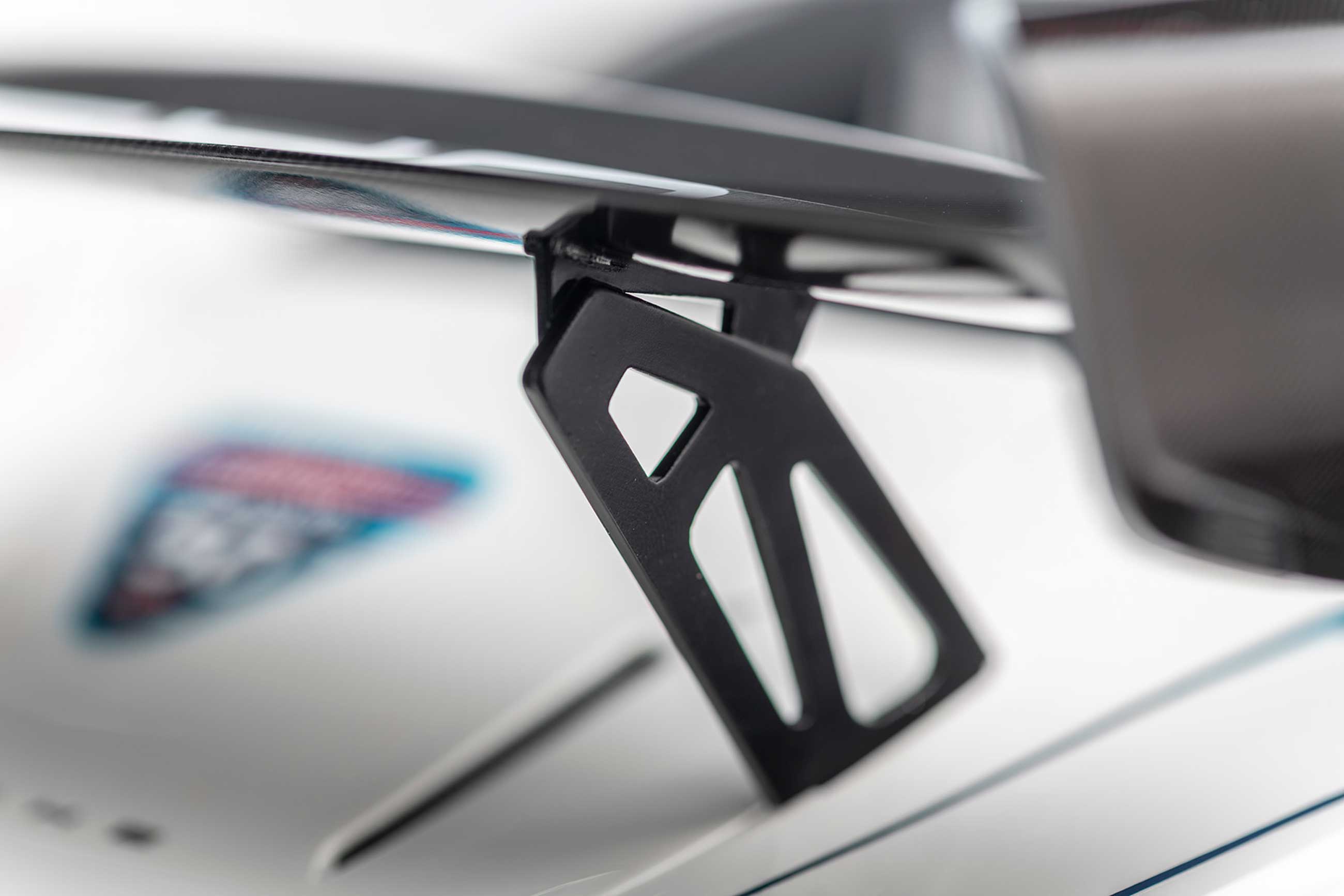 Porsche 935/19 2019 Weiss Martini Design