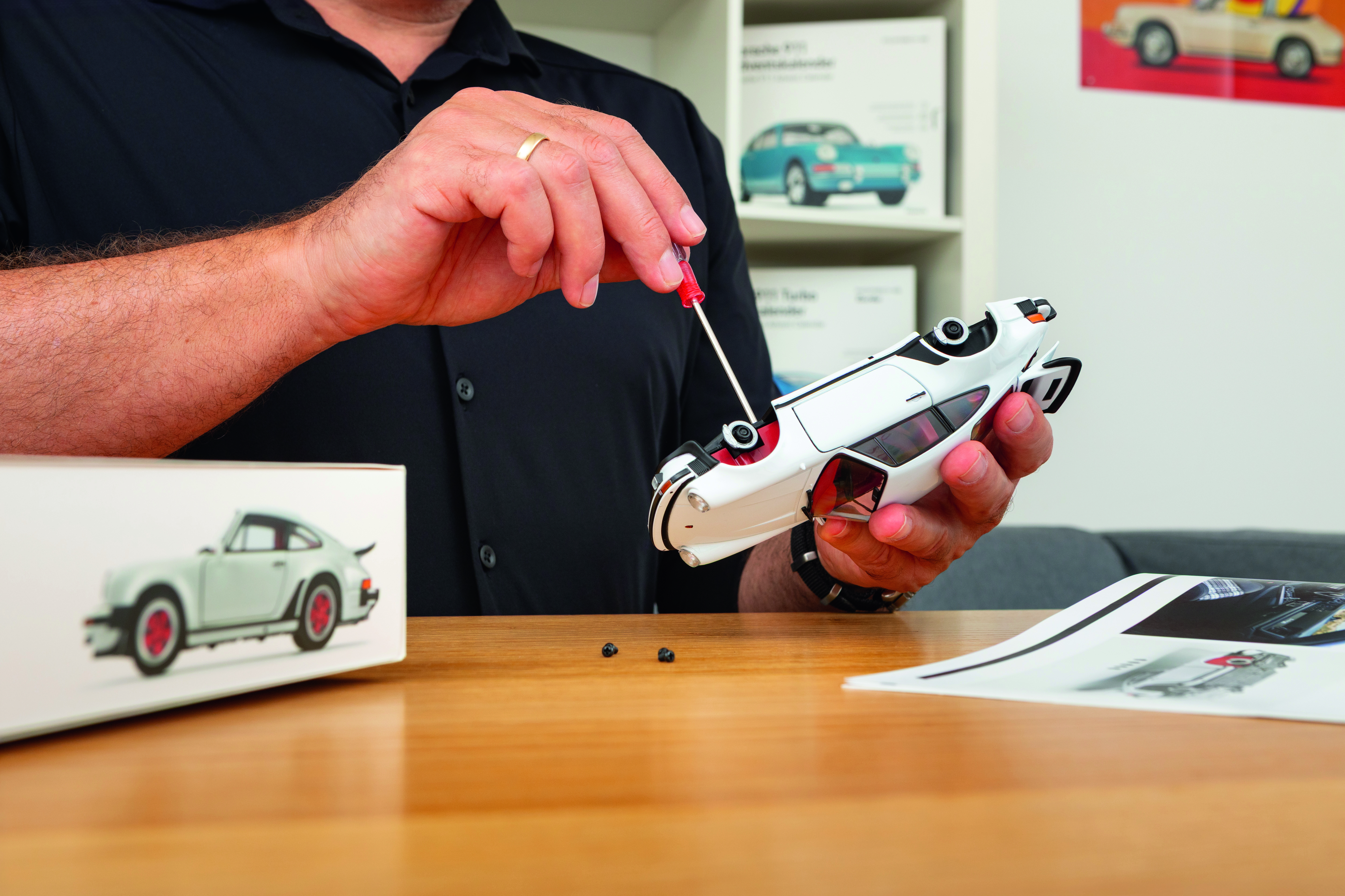 Porsche 911 Turbo Adventskalender 1:24 grandprixweiß